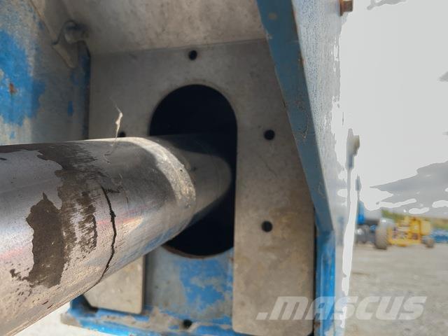 Genie S85 XC Телескопични повдигачи
