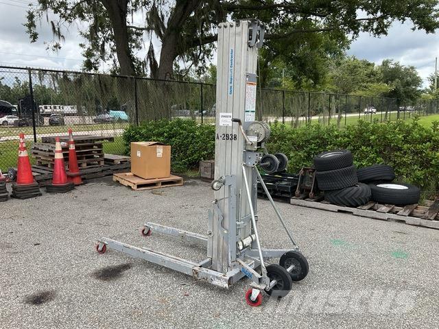 Genie SLC24 Подемници, лебедки и елеватори за материали
