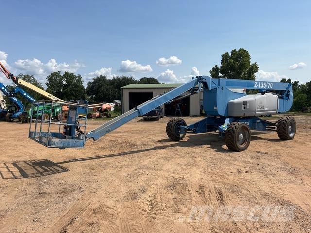 Genie Z-135 Съчленени стрелови подемници