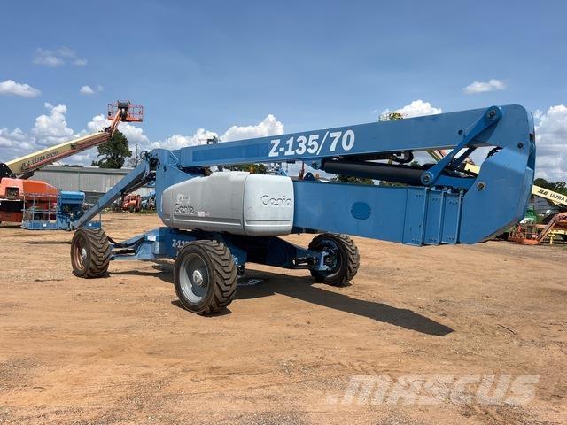 Genie Z-135 Съчленени стрелови подемници