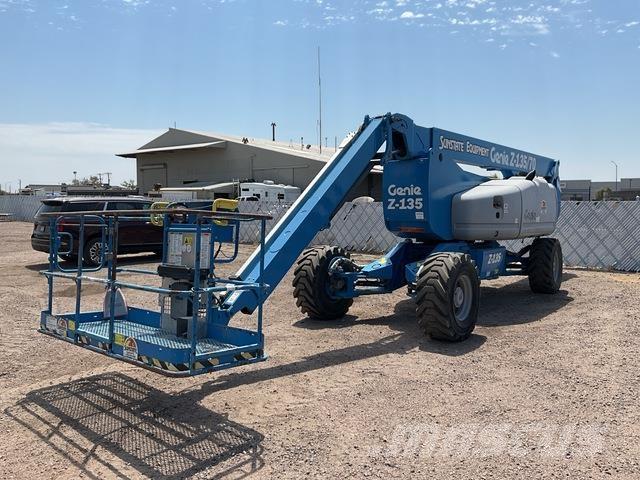Genie Z-135 Съчленени стрелови подемници