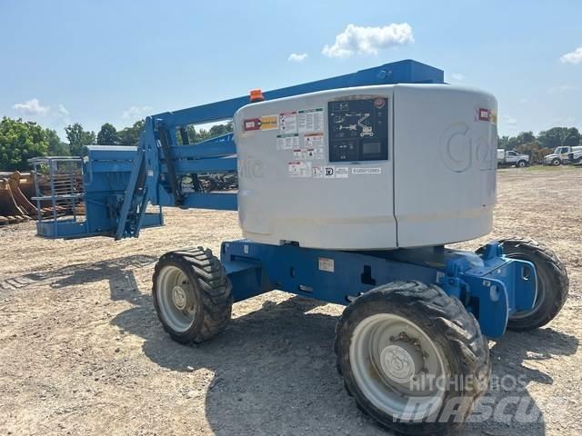 Genie Z45/25J Съчленени стрелови подемници