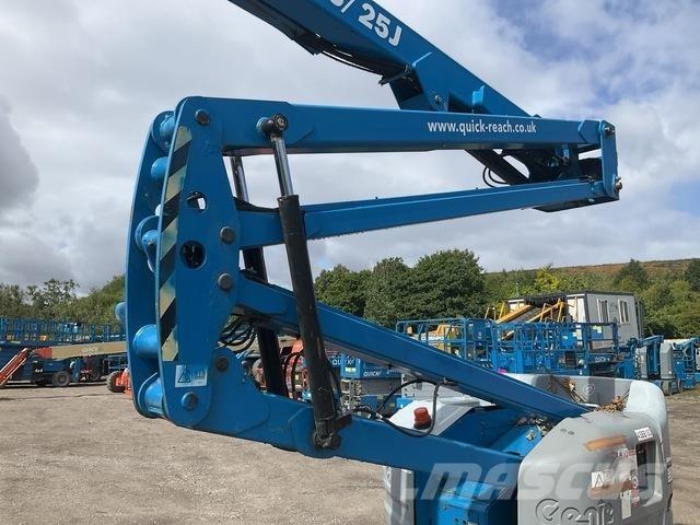 Genie Z45/25J Съчленени стрелови подемници