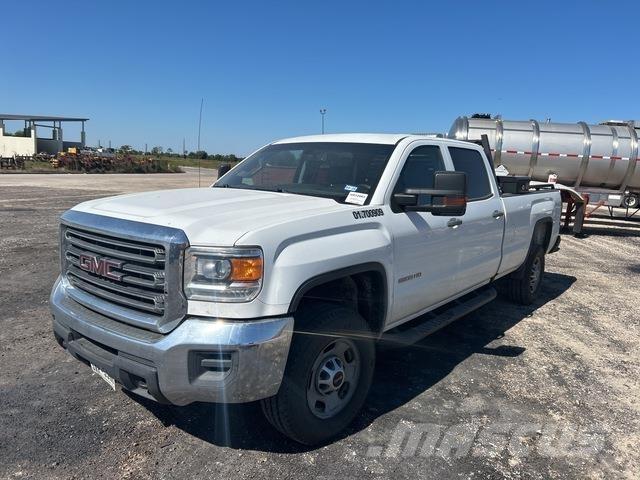 GMC 2500 Пикапи