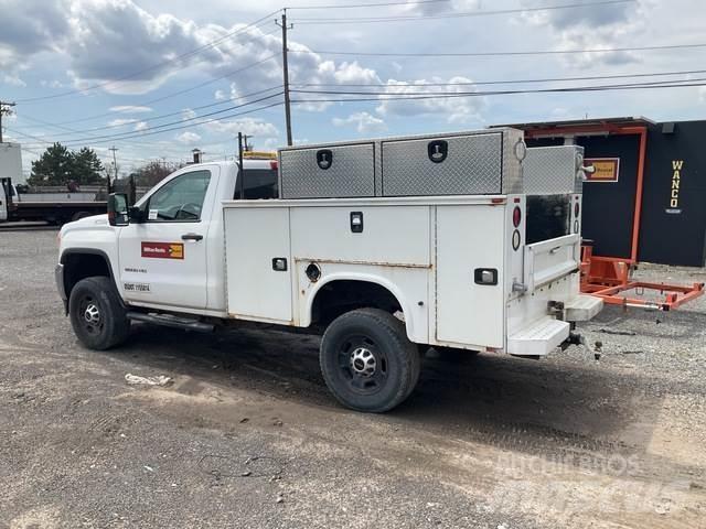 GMC 2500 HD Пикапи