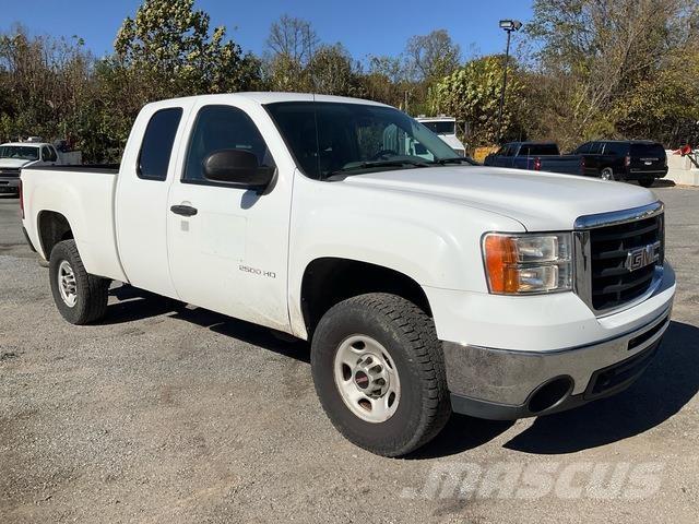 GMC 2500 HD Пикапи