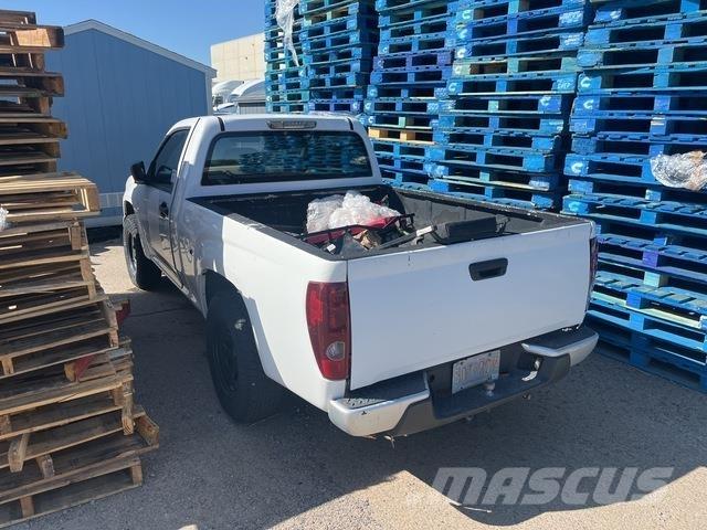 GMC Canyon Пикапи