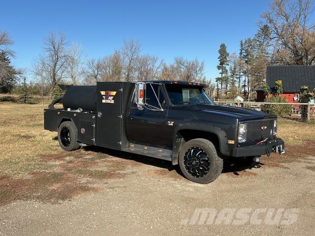 GMC V3500 Комби / вакуум камиони
