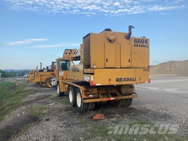 Gradall G660E Колесни екскаватори