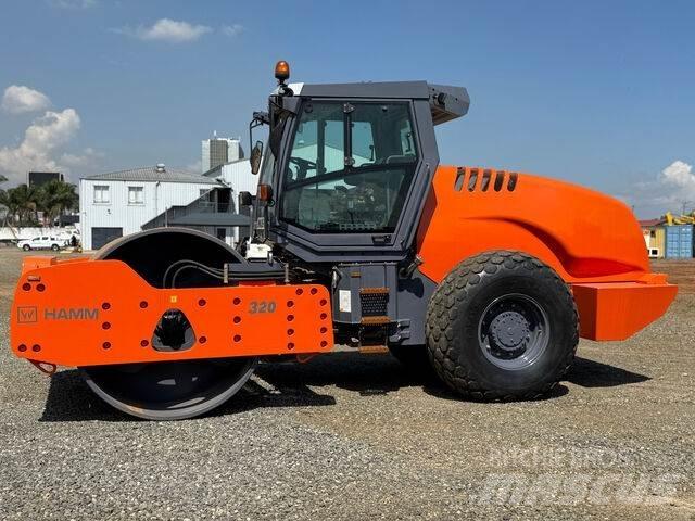 Hamm 320 Еднобарабанни ролки
