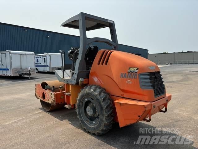 Hamm 3205 Еднобарабанни ролки
