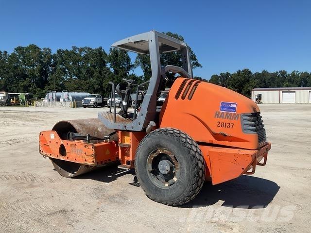Hamm 3307 Еднобарабанни ролки

