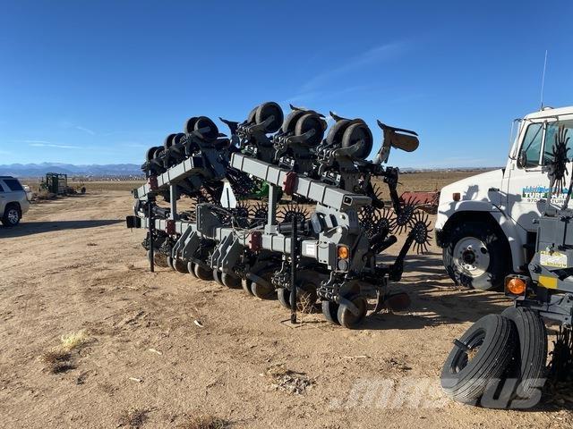 Hiniker 6000 Култиватори