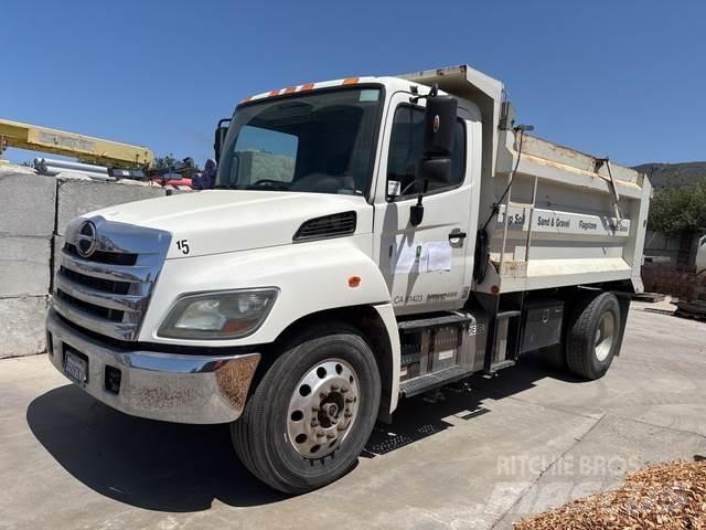 Hino  Самосвал