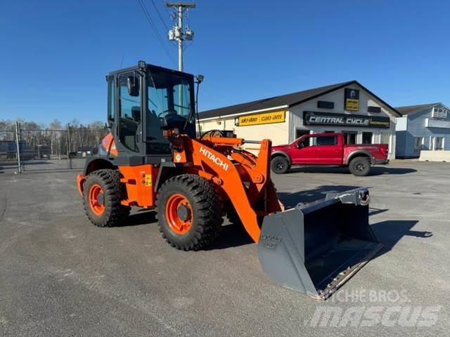 Hitachi ZW80 Колесни товарачи