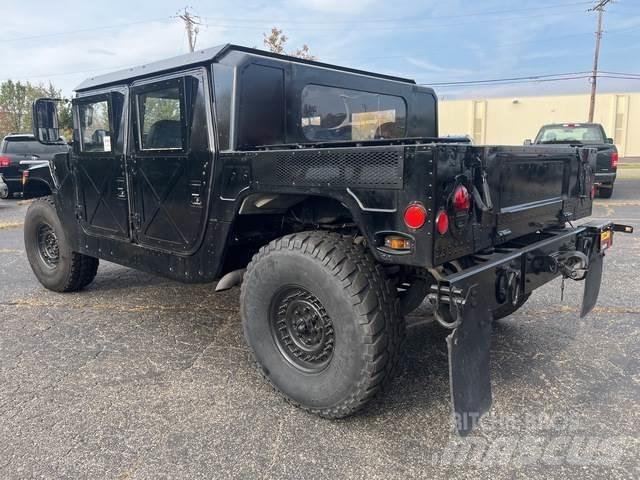 Hummer M11 Пикапи
