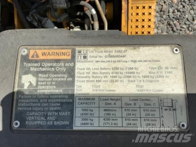 Hyster E45Z-27 Електрически вилични кари-повдигачи