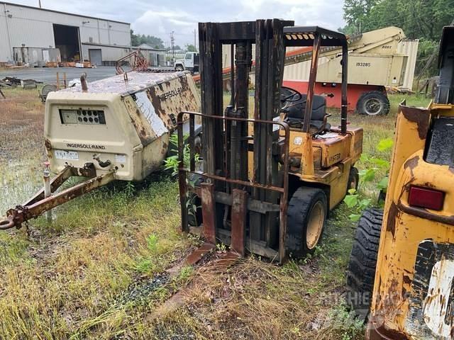 Hyster H68XL Камиони за херавни местности