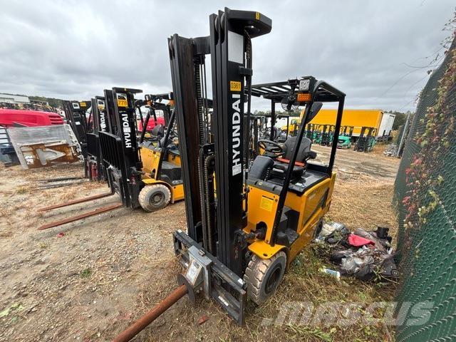 Hyundai 25B-9U Електрически вилични кари-повдигачи