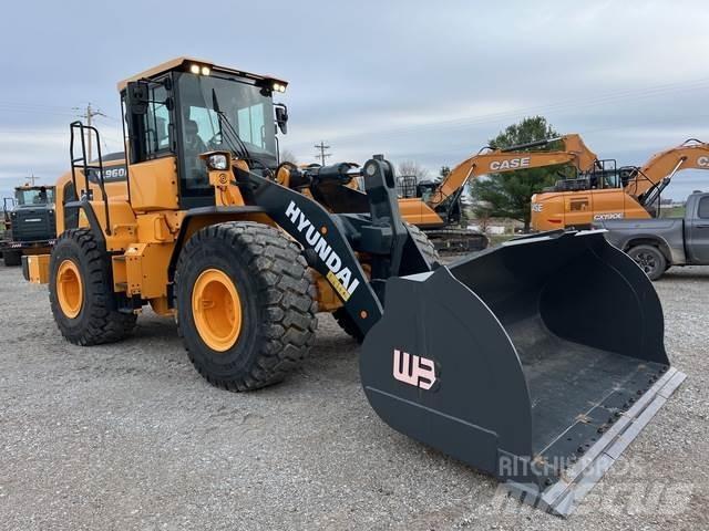 Hyundai HL960A Колесни товарачи