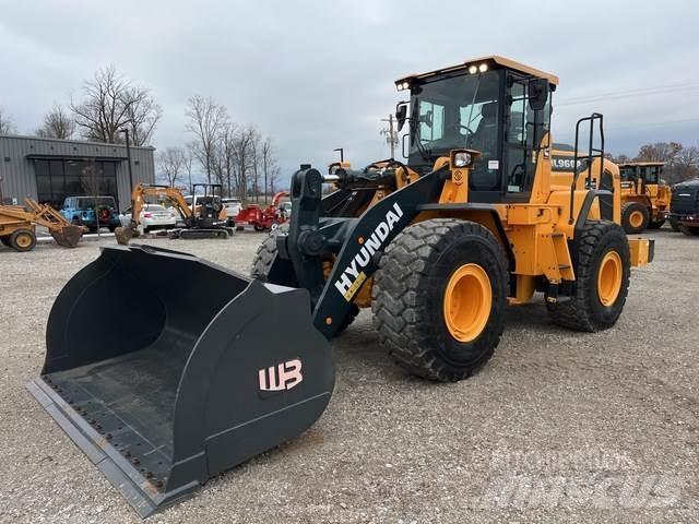 Hyundai HL960A Колесни товарачи