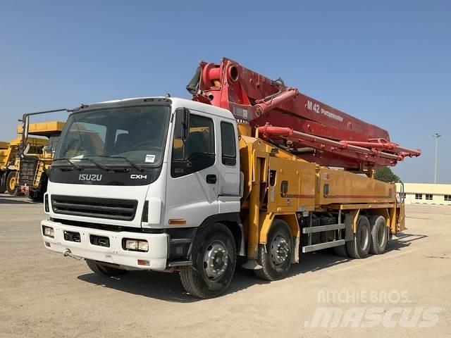 Isuzu CXH50T Бетонопомпи
