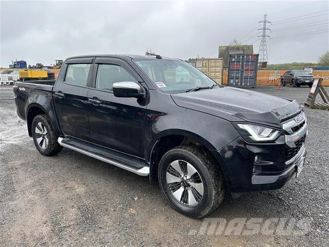 Isuzu D-Max Пикапи