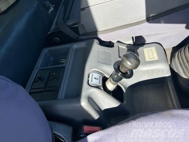 Isuzu FRR 600 Брезентови камиони
