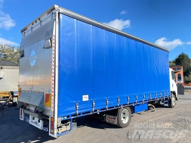 Isuzu FSD 850 Брезентови камиони
