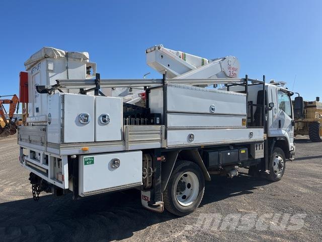 Isuzu FSS550 Моторизирани платформи с талига