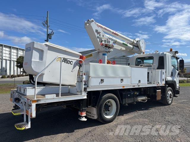 Isuzu FTR900 Моторизирани платформи с талига