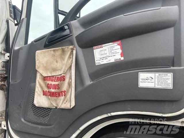 Isuzu FVR950M Брезентови камиони
