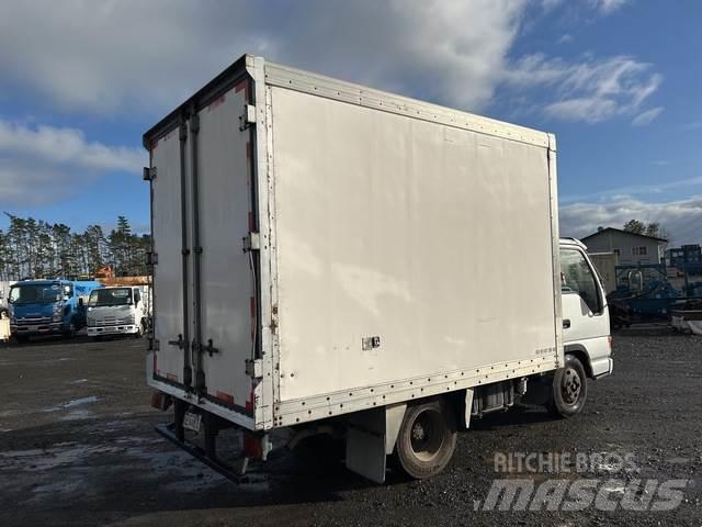 Isuzu NKR300s Строителство - Други