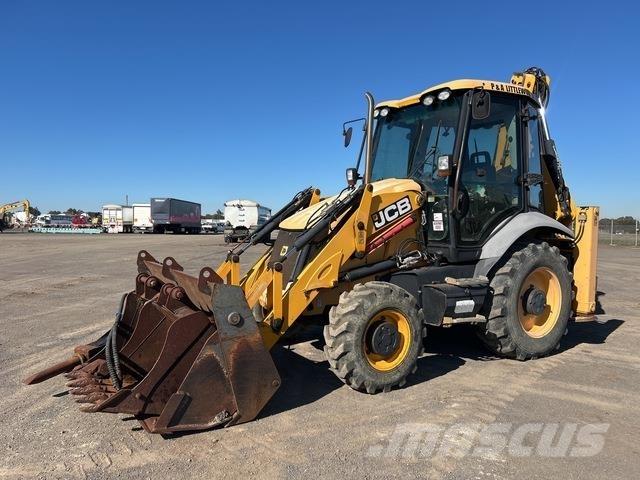 JCB 3CX Товарач със заден ексватор