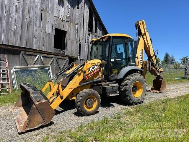 JCB 3CX15FT Товарач със заден ексватор