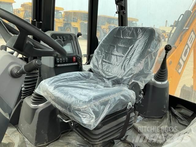 JCB 3DX Товарач със заден ексватор