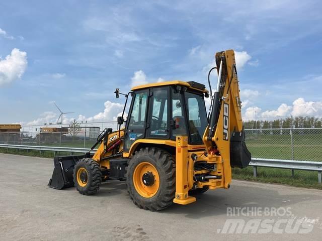 JCB 3DX Товарач със заден ексватор