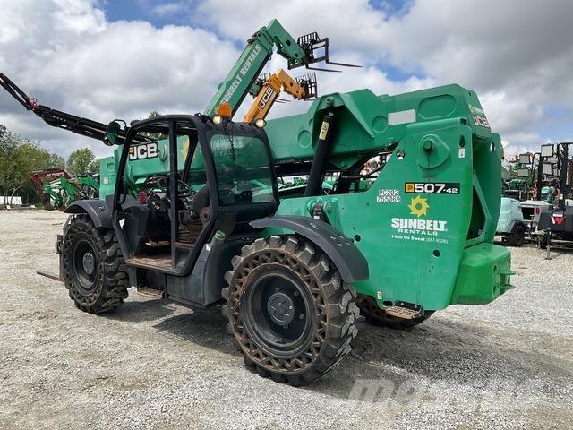 JCB 507-42 Телескопични товарачи