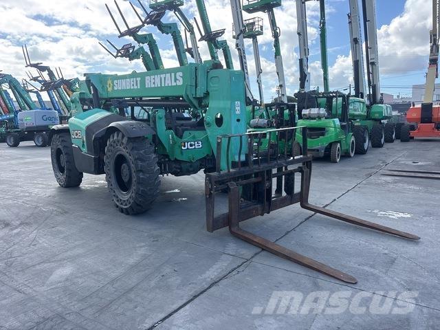 JCB 507-42 Телескопични товарачи