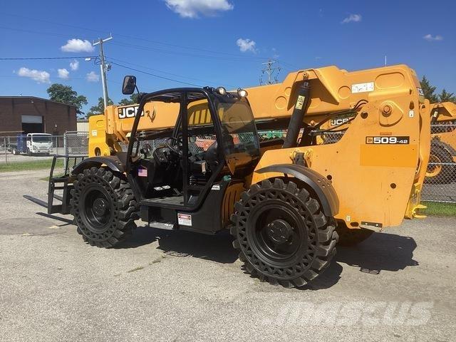JCB 509-42 Телескопични товарачи