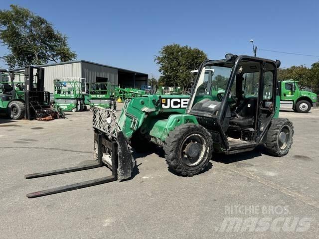 JCB 525-60 Телескопични товарачи