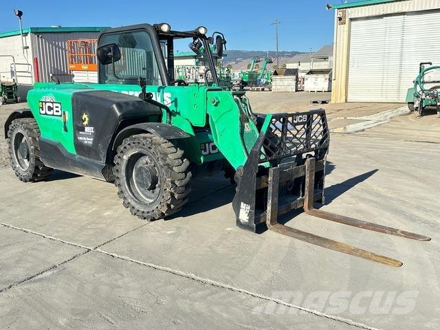 JCB 525-60 Телескопични товарачи