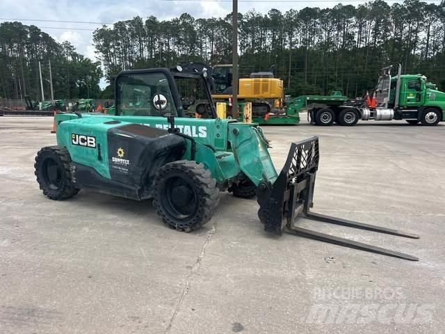 JCB 525-60T4 Телескопични товарачи