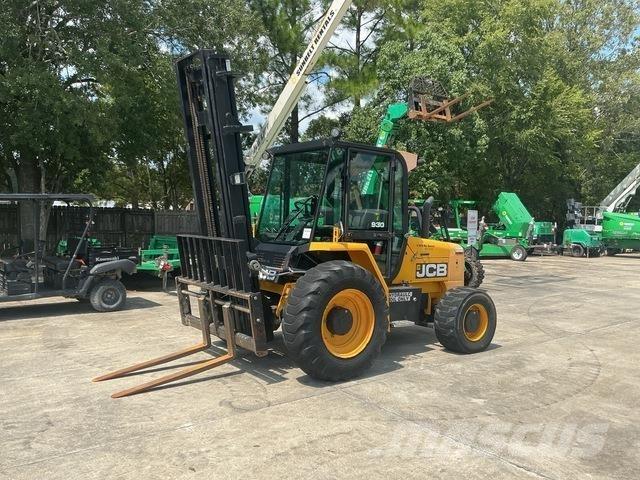JCB 930-4 T4 Камиони за херавни местности