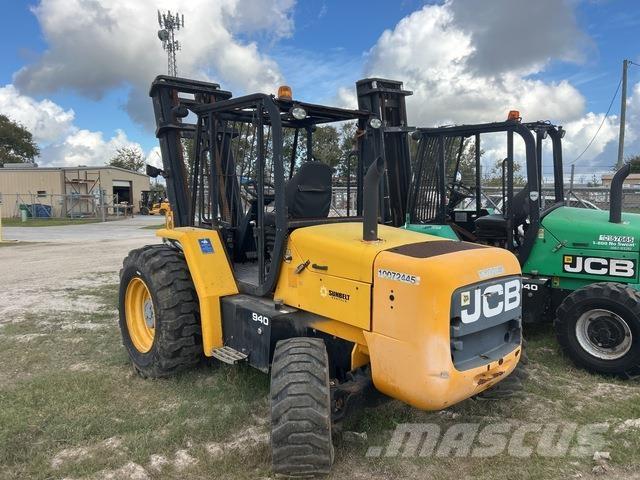 JCB 940-4 T4 Камиони за херавни местности