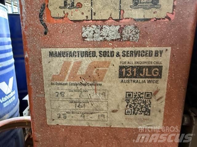 JLG  Вертикални мачтови повдигачи

