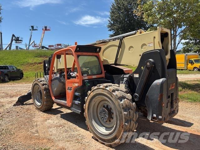 JLG 1055 Телескопични товарачи