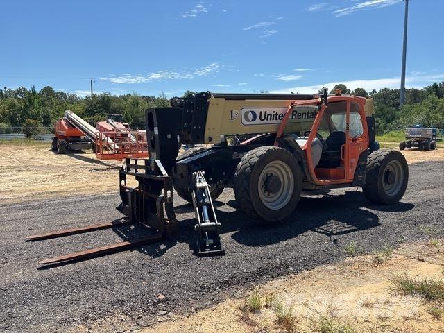 JLG 1055 Телескопични товарачи