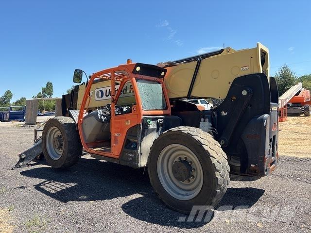 JLG 1055 Телескопични товарачи
