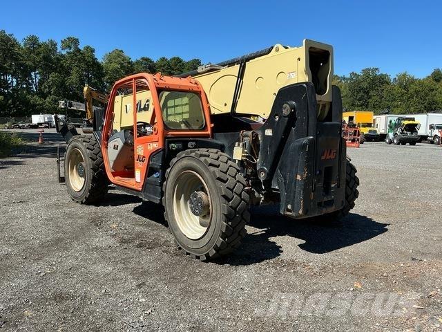 JLG 1055 Телескопични товарачи